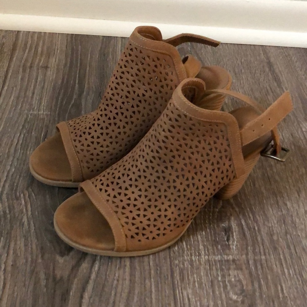 Universal thread heels